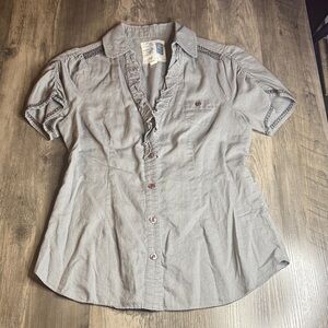 Anthropologie Edme & Esyllte 90’s Y2K Ruffled Button-Up Blouse in Gray
